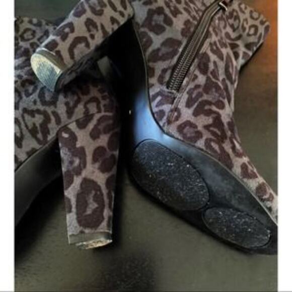 New York Transit Black Leopard Ankle Boots Booties Size 6 - Picture 5 of 7